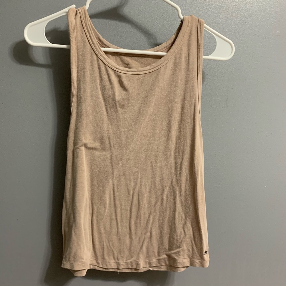 Light pink tank-top